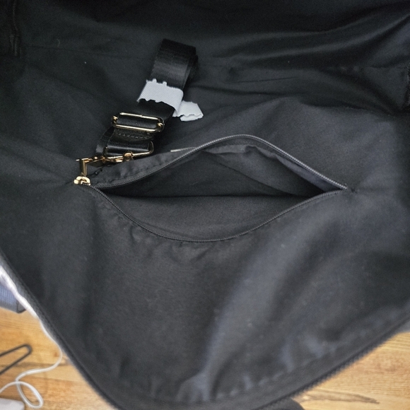 ⭐️40% Off⭐️ Mali + Lili Signature Leopard Print Weekender Bag - Picture 7 of 7